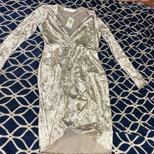 ASTR The Label gold velvet dress. NWT. Size medium.